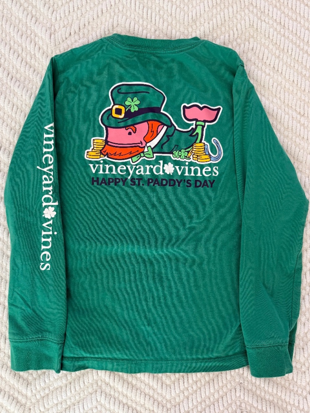 Vineyard Vines St. Patrick's Day Lucky Whale Longsleeve Pocket Tee / Green / 7